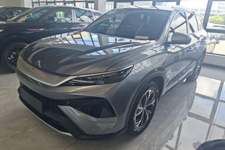 BYD Song Pro 2025 — фото 1