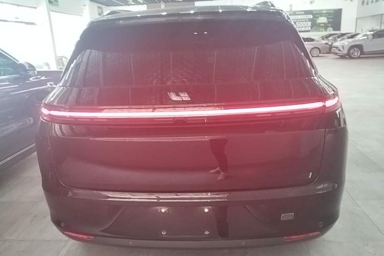 Li Auto L7 2023 — 5