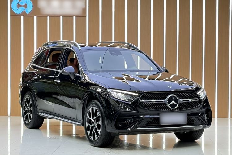 Mercedes-Benz GLC 260 L 2023 — фото 2