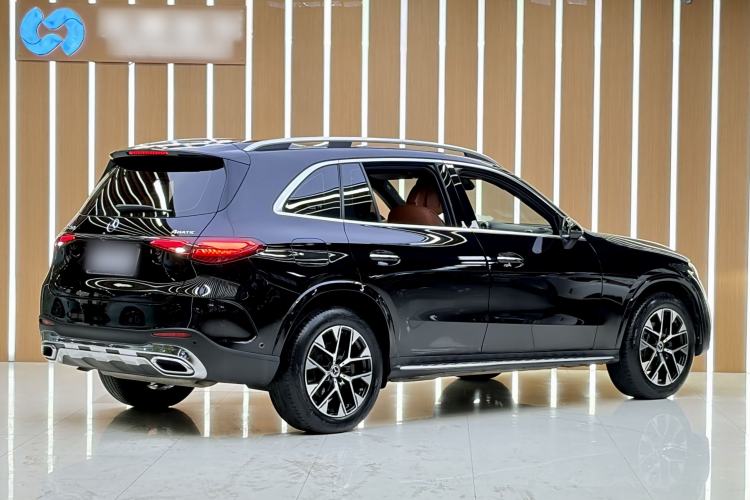 Mercedes-Benz GLC 260 L 2023 — фото 5