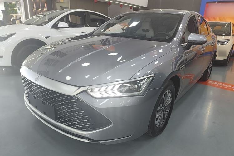 BYD Qin PLUS 2024 — фото 1