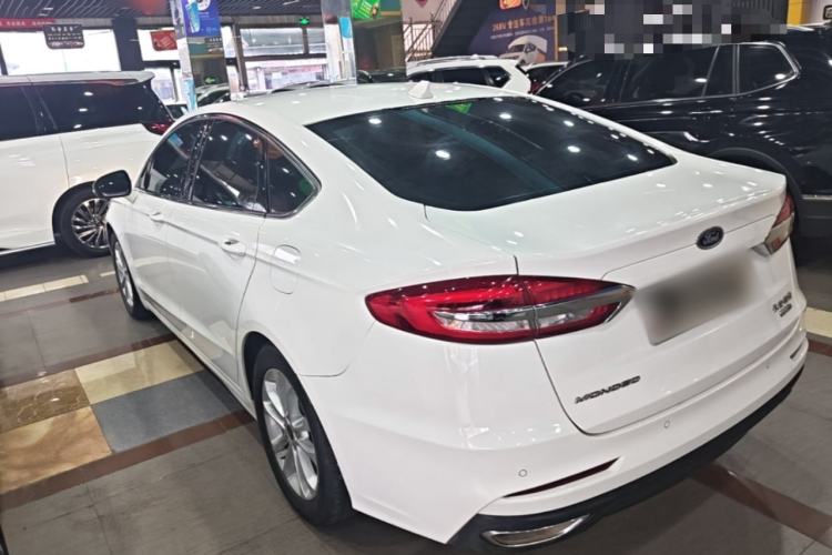 Ford Mondeo 2020 — фото 4