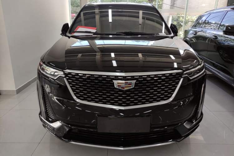 Cadillac XT6 2022 — фото 2