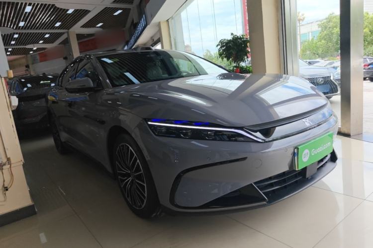 BYD Han 2025 — 3