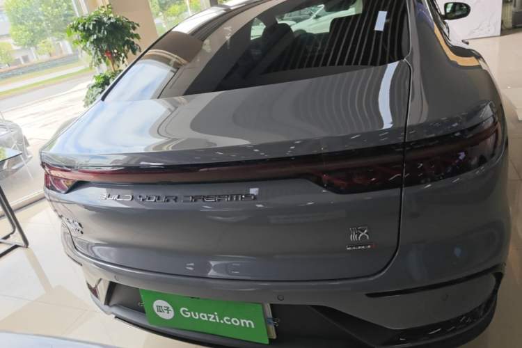 BYD Han 2025 — 5