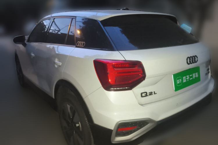 Audi Q2L 2022 — 4