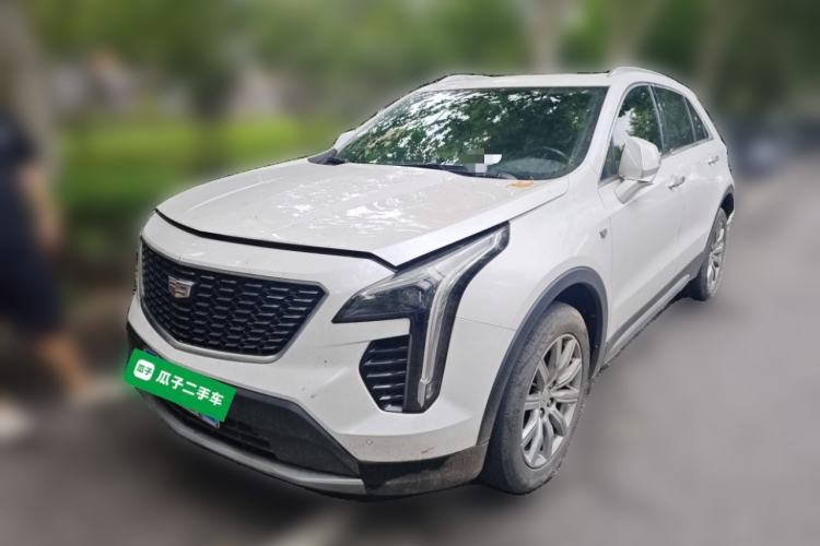 Cadillac xt4 2022 — фото 1