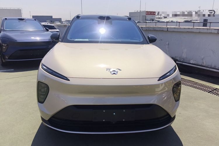 NIO ES8 2024 — 2
