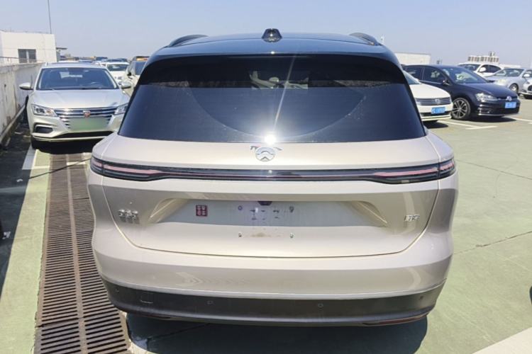NIO ES8 2024 — 5