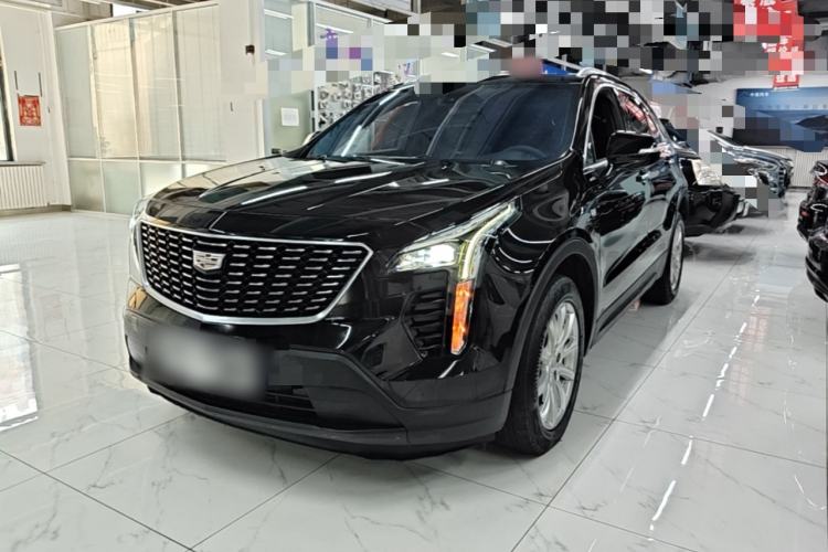 Cadillac XT4 2022 — фото 1