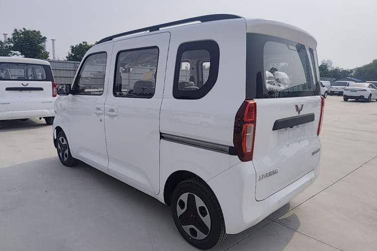 Wuling Zhiguang 2025 — 4