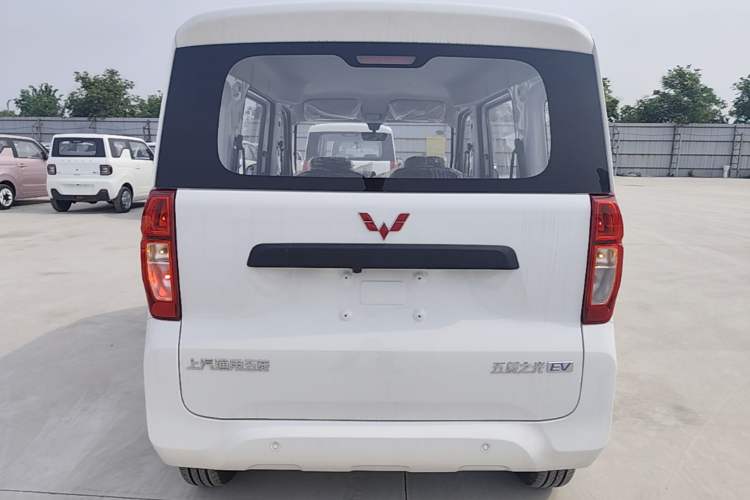 Wuling Zhiguang 2025 — 5