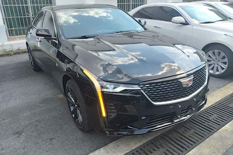 Cadillac CT4 2021 — 3