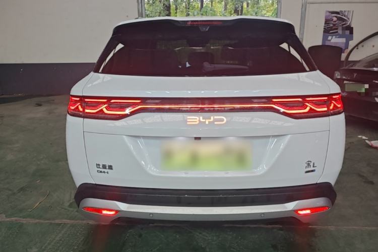 BYD Song L DM-i 2025 — фото 5