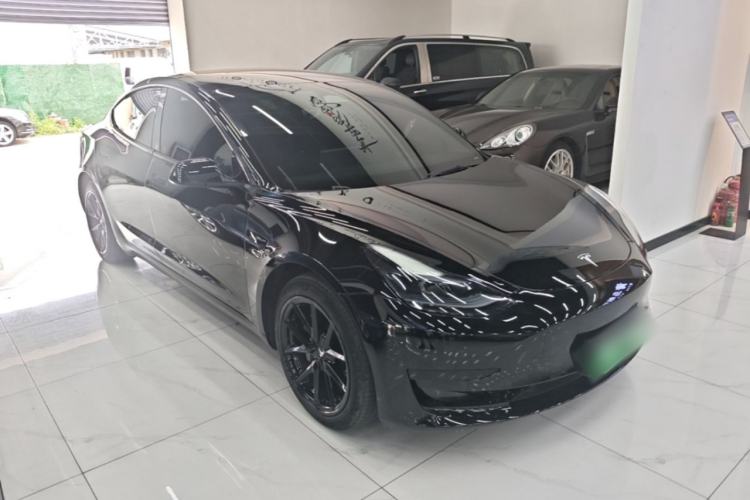 Tesla Model 3 2022 — 3