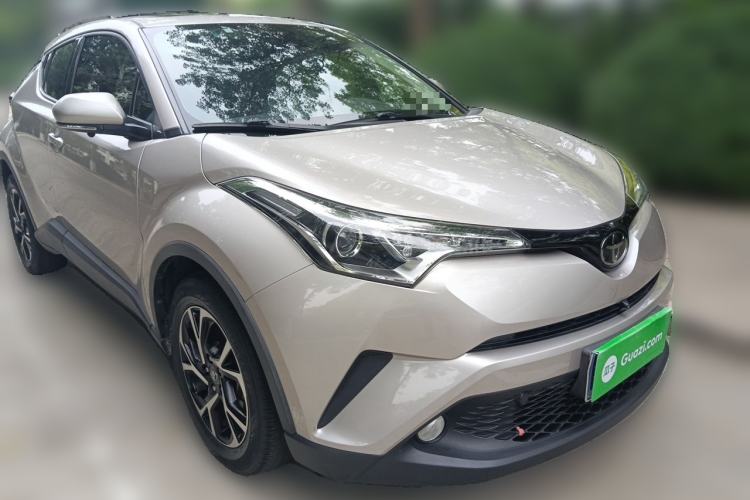 Toyota C-HR 2020 — фото 3
