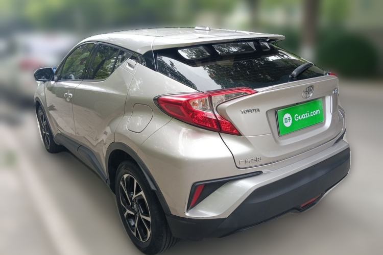 Toyota C-HR 2020 — фото 4