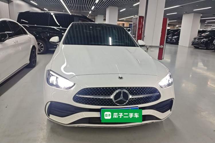 Mercedes-Benz C 260 L 2023 — 2