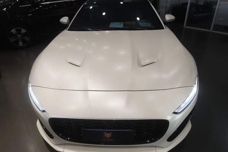 Jaguar f type 2024 — фото 2