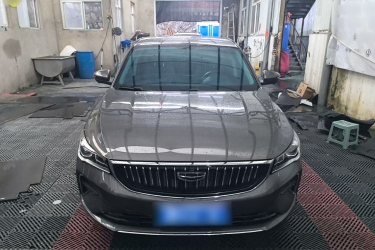 Geely Emgrand 2023 — 2