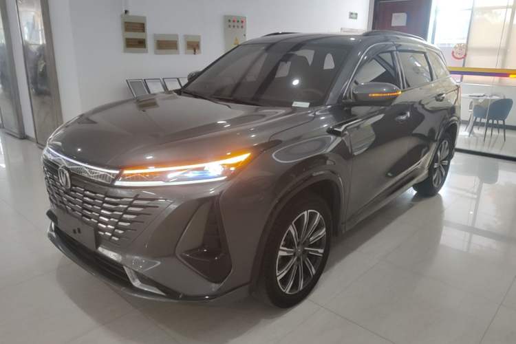 ChangAn CS75 PLUS 2023 — фото 1
