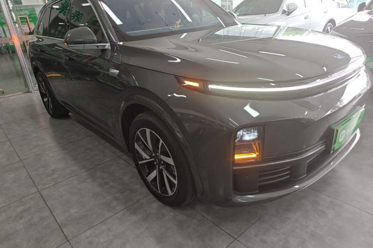Li Auto L7 2023 — 3