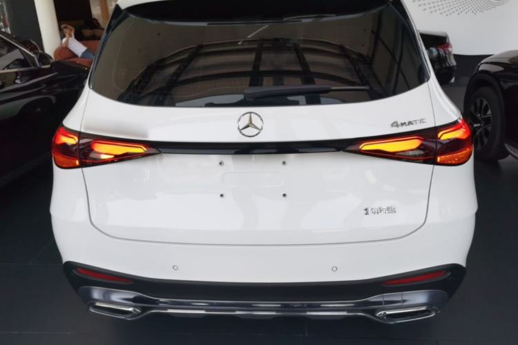 Mercedes-Benz GLC 300 L 2023 — фото 5