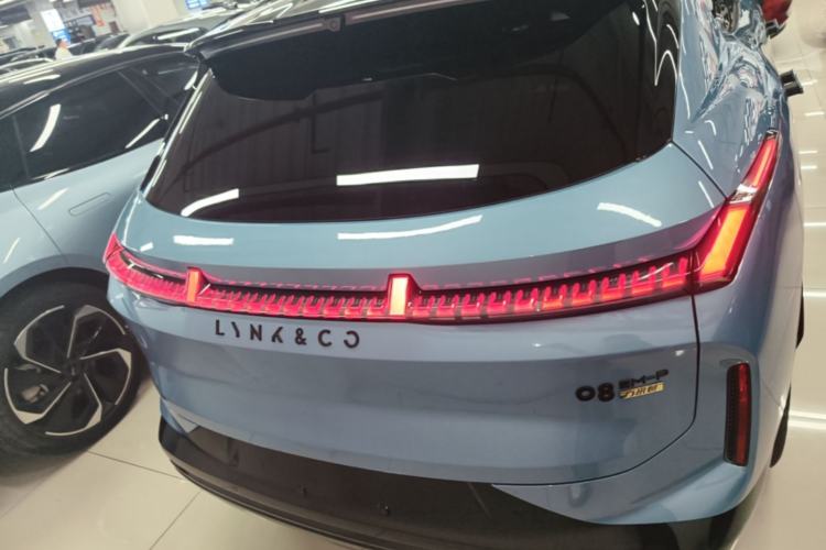 Lynk & Co 08 2026 — 5