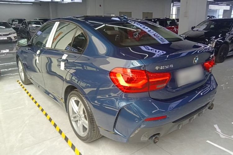 BMW 120i 2021 — фото 4