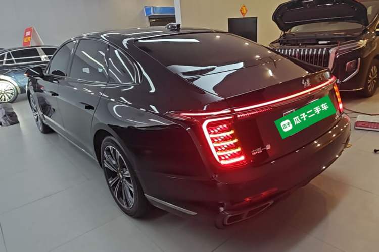 Hongqi H9 2024 — 4