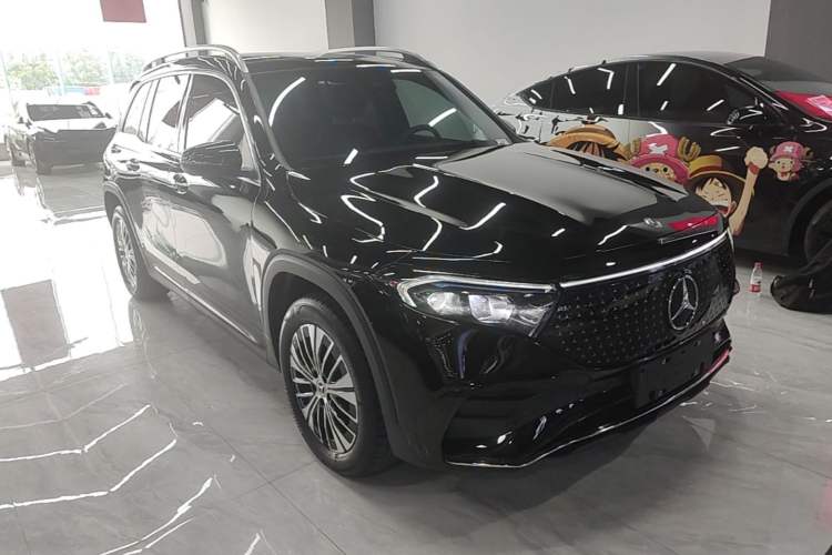 Mercedes-Benz EQB 260 2024 — 3