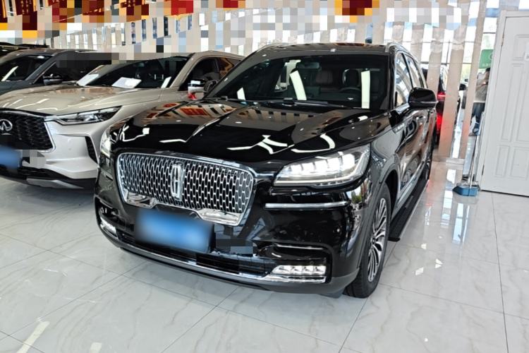 Lincoln Aviator 2023 — фото 1