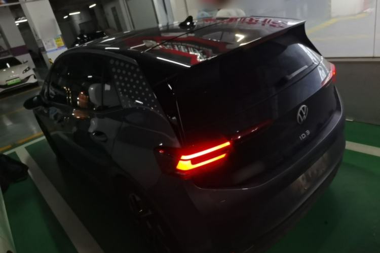 Volkswagen ID.3 2023 — 4