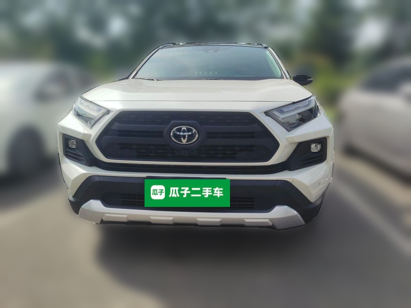 Toyota RAV4 2023 — фото 2