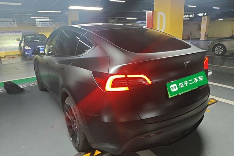 Tesla Model Y 2022 — 4