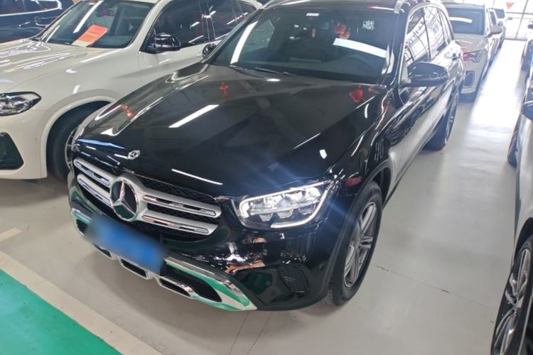 Mercedes-Benz GLC 260 L 2021 — фото 1