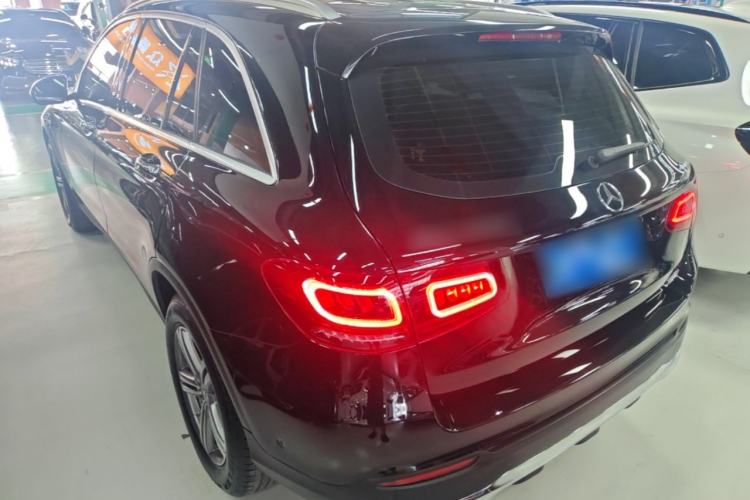 Mercedes-Benz GLC 260 L 2021 — фото 4