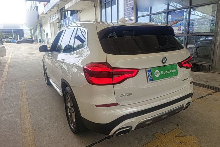 BMW X3 2021 — 4