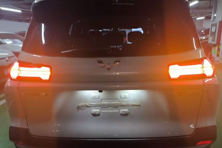 Wuling Xingguang 560 2026 — 5