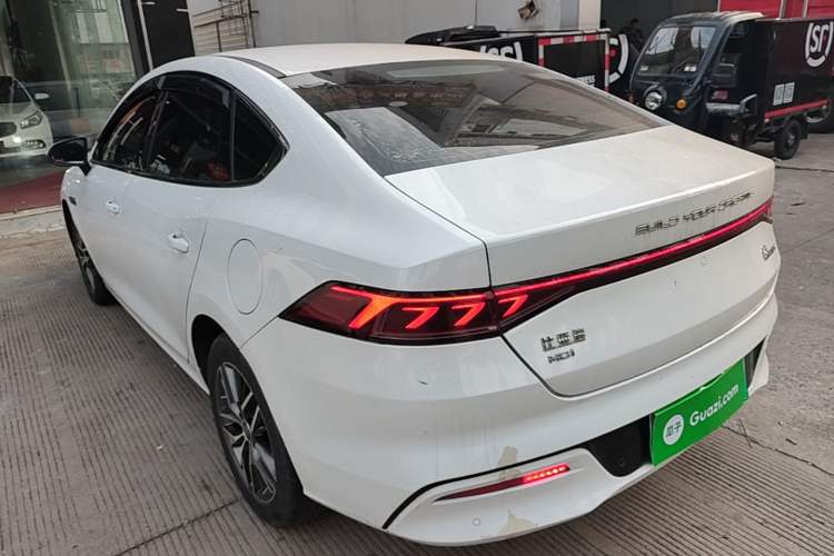 BYD Qin Plus 2021 — фото 4