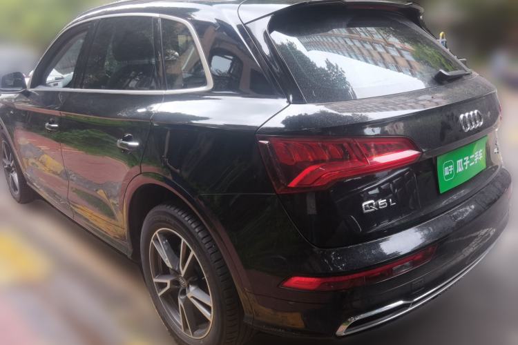 Audi Q5L 2020 — 4