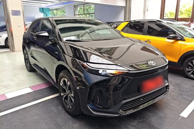 Toyota bZ4X 2024 — 3