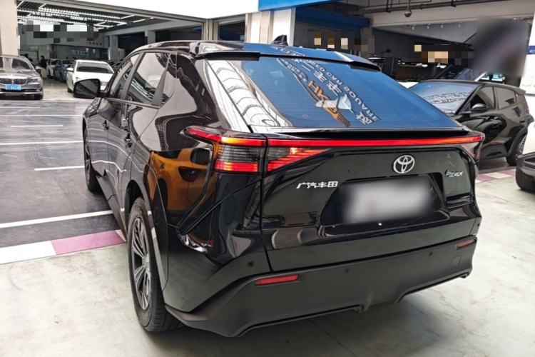 Toyota bZ4X 2024 — 4