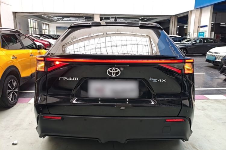 Toyota bZ4X 2024 — 5