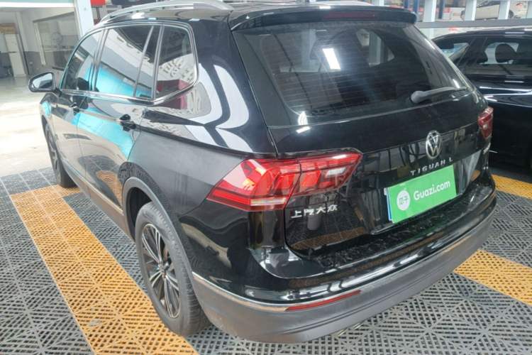 Volkswagen Tiguan L 2021 — 4