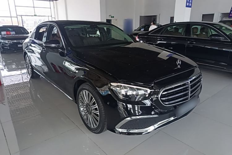 Mercedes-Benz E 300 L 2023 — 3