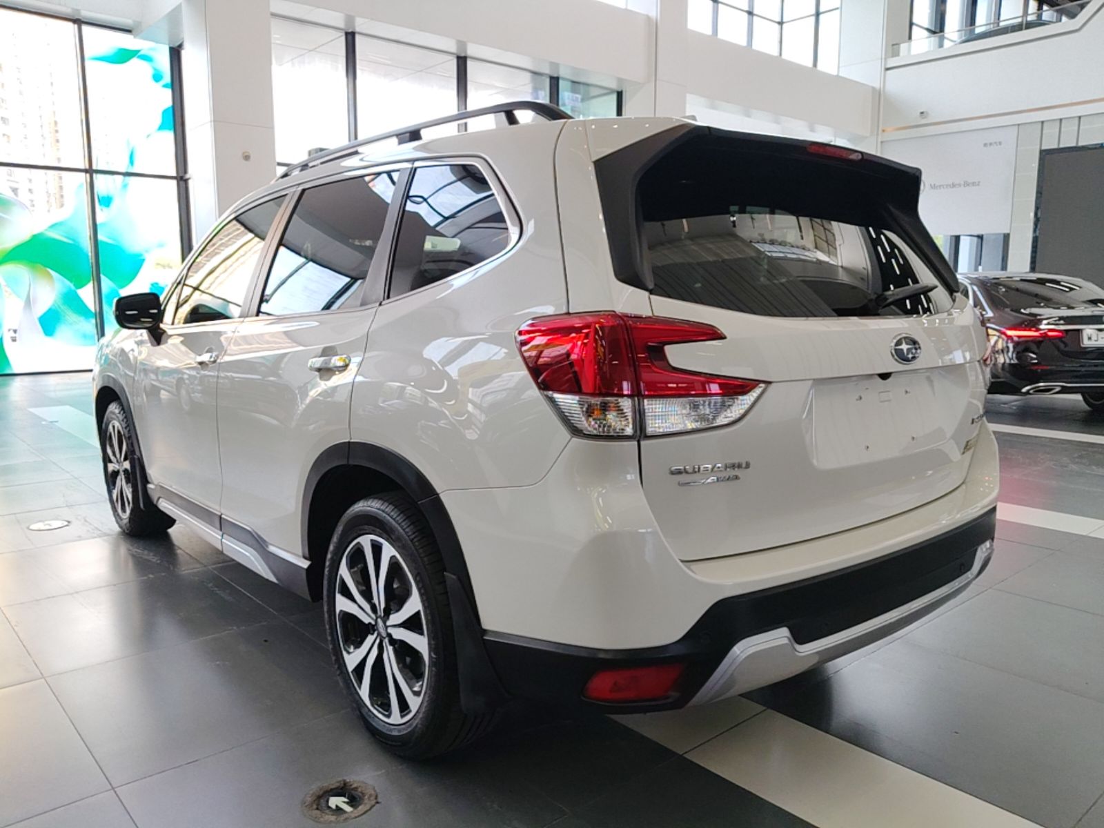 Subaru Forester 2021 — фото 4
