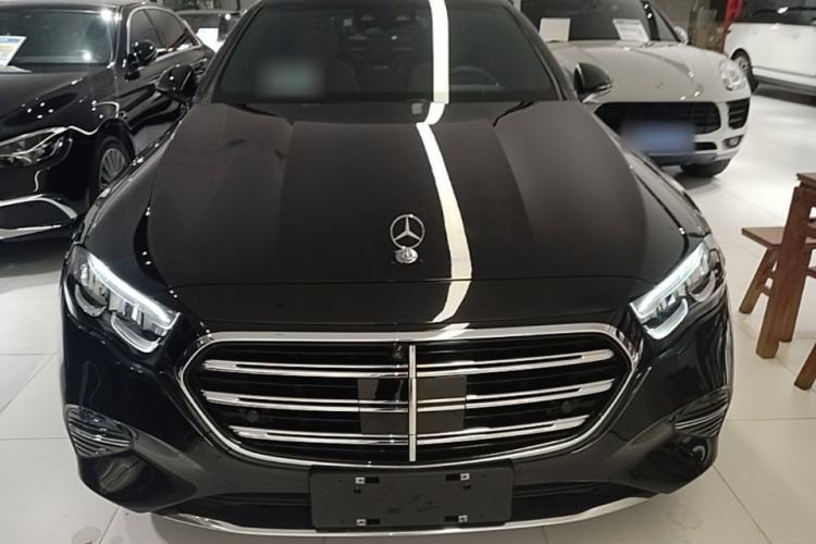 Mercedes-Benz E 300 L 2024 — 2