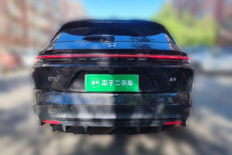 NIO ET5T 2024 — 5
