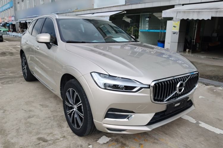 Volvo XC60 2021 — фото 3
